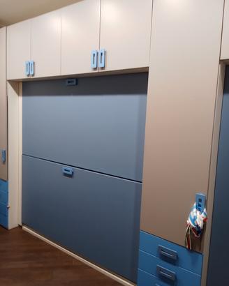 armadio con tre letti a scomparsa 