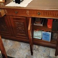 Credenza / Madia in legno massello intagliata – St