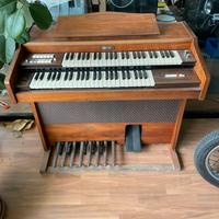 Organo elettrico Farfisa