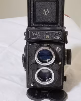 Fotocamere Vintage: Yashica Mat-124 e Zenit ET