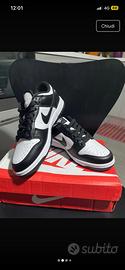 Nike dunk nere e bianche