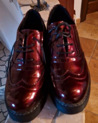 Scarpe di vernice bordeaux n. 38 Primadonna 