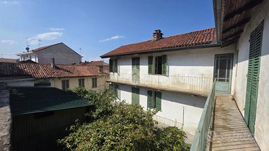 CASA SEMINDIPENDENTE A GASSINO TORINESE