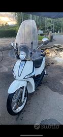 Liberty 125 ABS