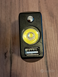 Luce per sedia a rotelle elettrica