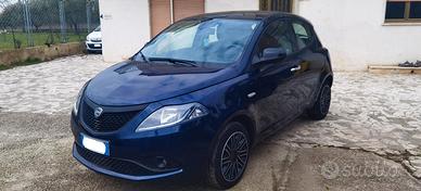 Lancia Ypsilon 1.0 FireFly 5 porte S&S Hybrid Ecoc
