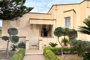 Lama Via Petunie - Villa bifamiliare