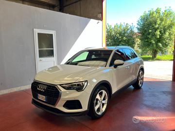 Audi Q3 35 TDI S tronic Business Advanced
