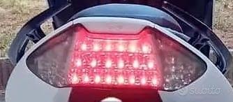 STOP A LED E PORTATARGA T MAX