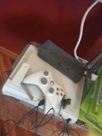 Xbox 360 e tanti giochi (prezzo trattabile)