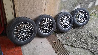 Cerchi e gomme 215/60r17 per Qashqai, Kadajar ecc.