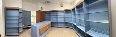 Arredamento Scaffali Mobili Farmacia Parafarmacia