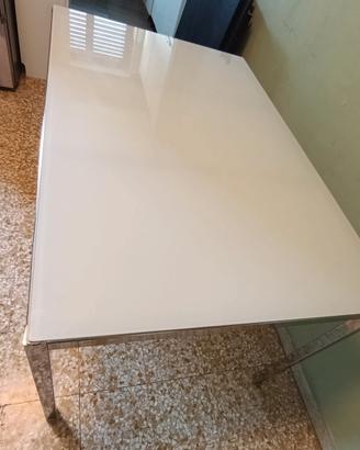 tavolo in vetro temperato 