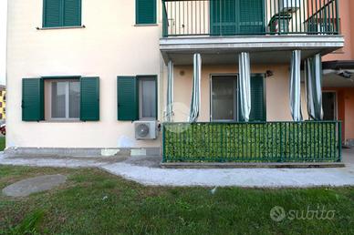 2 LOCALI A CASTEL D'ARIO