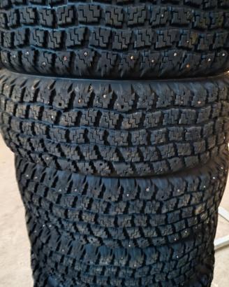 gomme invernali tassellate