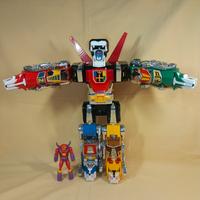 Voltron Panosh place 1984 + quattro personaggi 