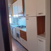 Pensili da cucina e lavatrice incassata Candy