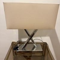 Lampada da tavolo doppia luce acciaio bianca