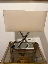 Lampada da tavolo doppia luce acciaio bianca