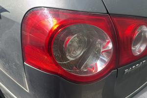 Fanale posteriore sx Volkswagen Passat anno 2007