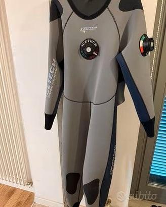 Muta stagna icetech in neoprene da riparare