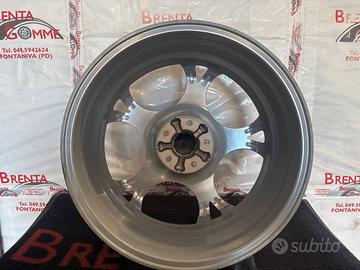 CERCHI NUOVI RAGGIO 18 POLLICI ALFA ROMEO GIULIETT