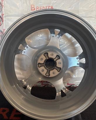 CERCHI NUOVI RAGGIO 18 POLLICI ALFA ROMEO GIULIETT