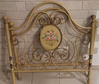 Letto singolo in ferro battuto