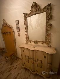 Mobile ingresso e attaccapanni, con due puff