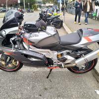 Aprilia RSV 1000/R