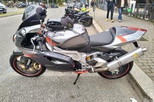 Aprilia RSV 1000/R