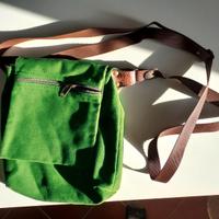 Borsello in stoffa verde scuro artigianale