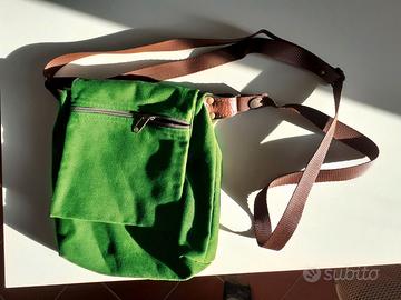 Borsello in stoffa verde scuro artigianale