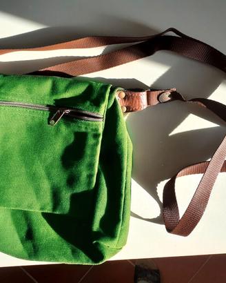 Borsello in stoffa verde scuro artigianale