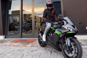 Kawasaki ninja zx6r 636