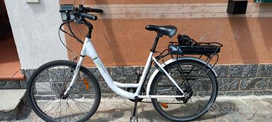 la bici elettrica  E-4000 orus