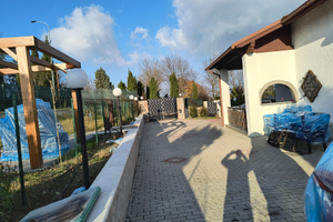 PRIVATO VENDE Villetta su 2 piani libera su 3 lati