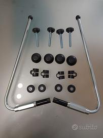 Kit attacchi per schermo parabrezza marca Biondi