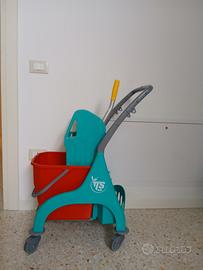 carrello per pulizie/ mocio