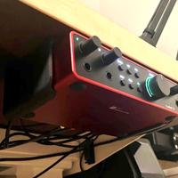 Supporto scrivania Focusrite Scarlett