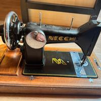 Macchina da cucire Necchi
