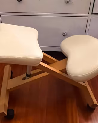 Sedia ergonomica IKEA-inginocchiatoio