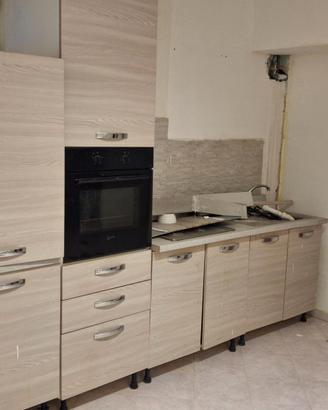 Cucina completa di elettrodomestici buono stato