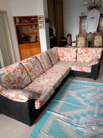 Soggiorno e divano componibile