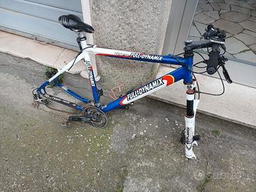 bicicletta mtb fulldinamix  forcella marzocchi 