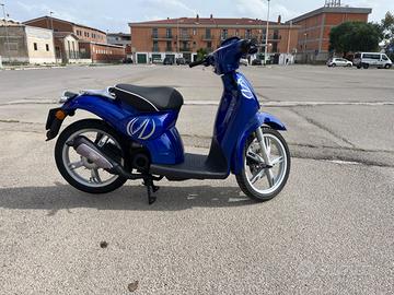 Scarabeo 50
