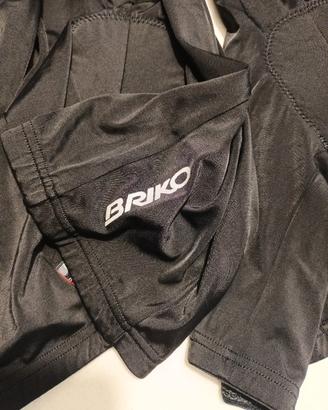 tute. da ciclisti marca BRIKO 
