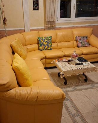 Divano angolare in pelle