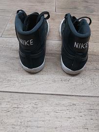 Scarpe nere alte Nike N. 37,5