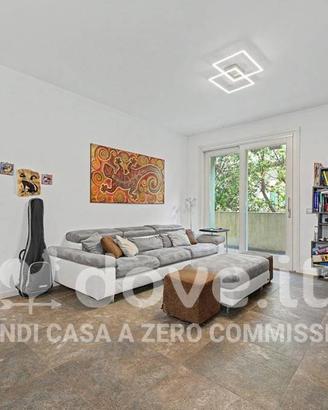 Appartamento di 150 m² con 4 locali e box auto a C